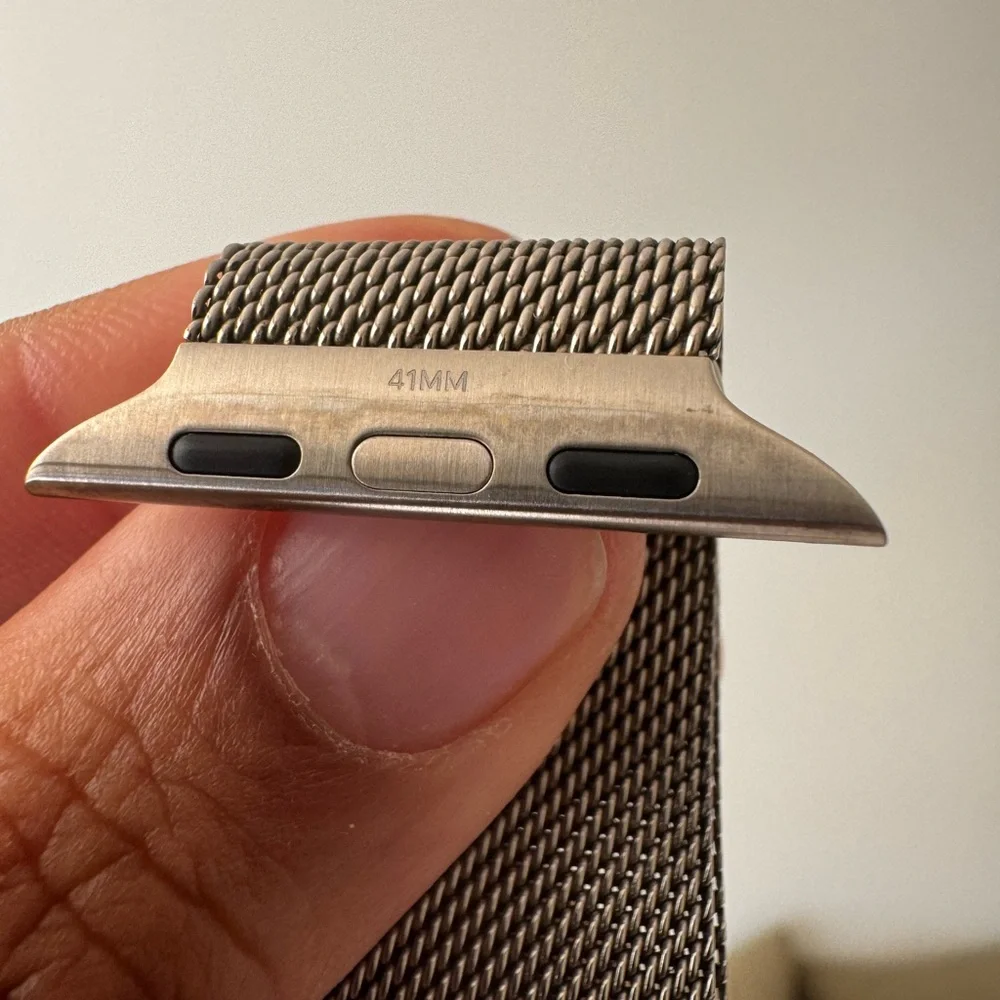 Apple Watch SE Aluminum (GPS + Cellular)